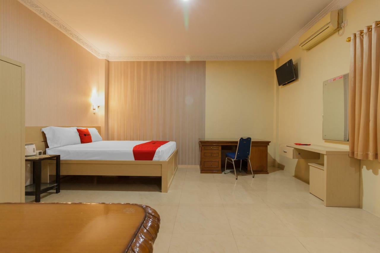 Reddoorz Plus Near Pantai Malalayang Manado Ngoại thất bức ảnh