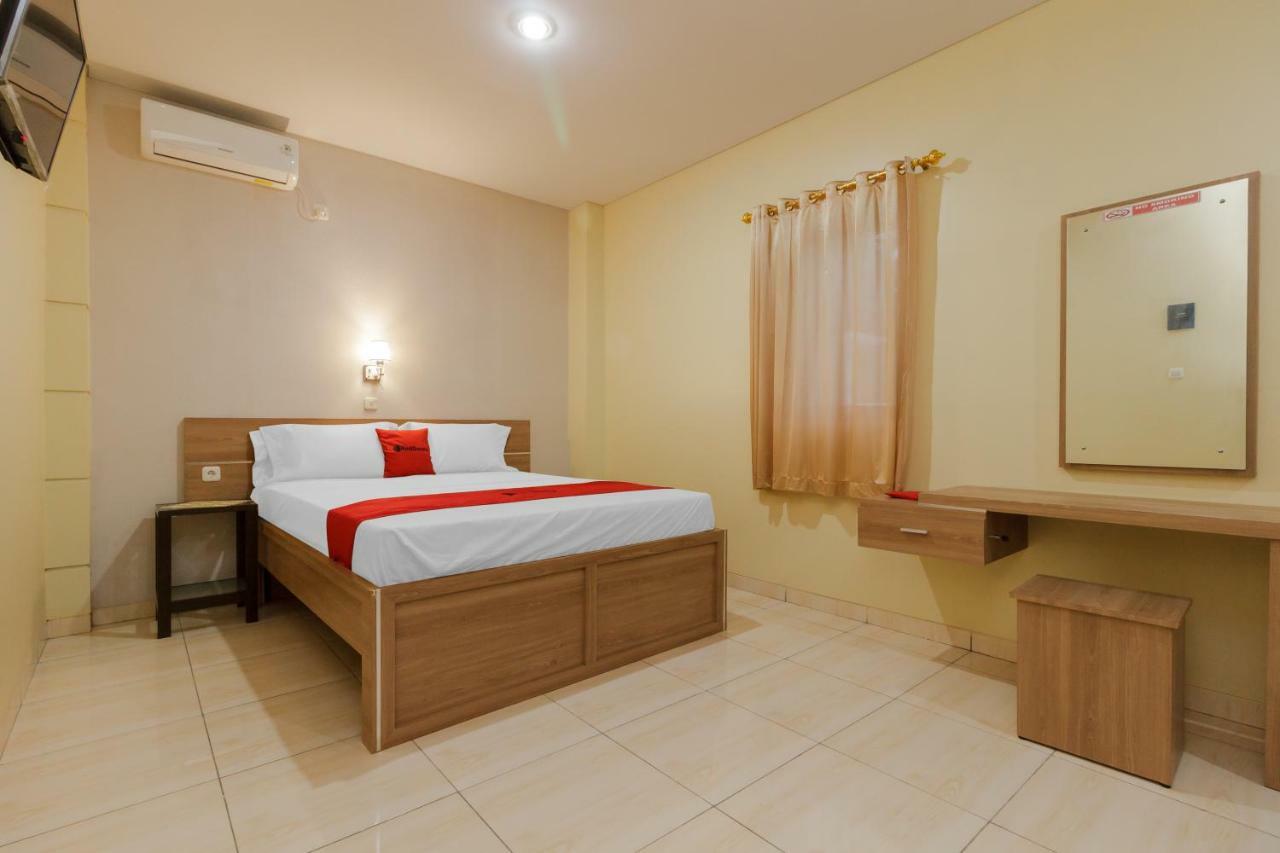 Reddoorz Plus Near Pantai Malalayang Manado Ngoại thất bức ảnh